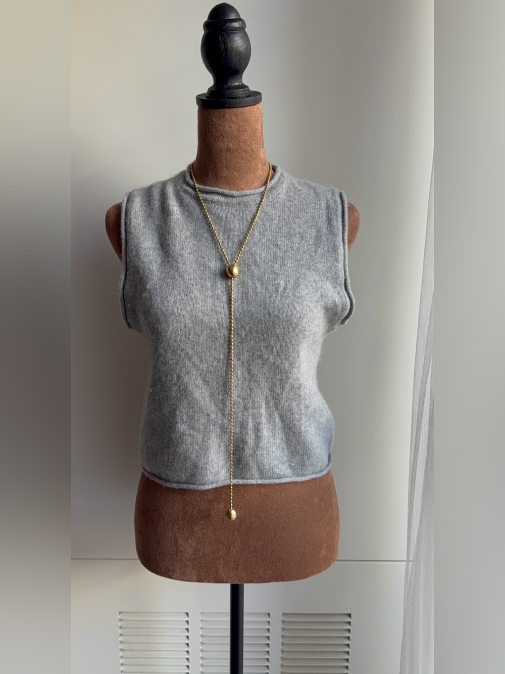 Aritzia Light Gray Sleeveless Knit Shell Top